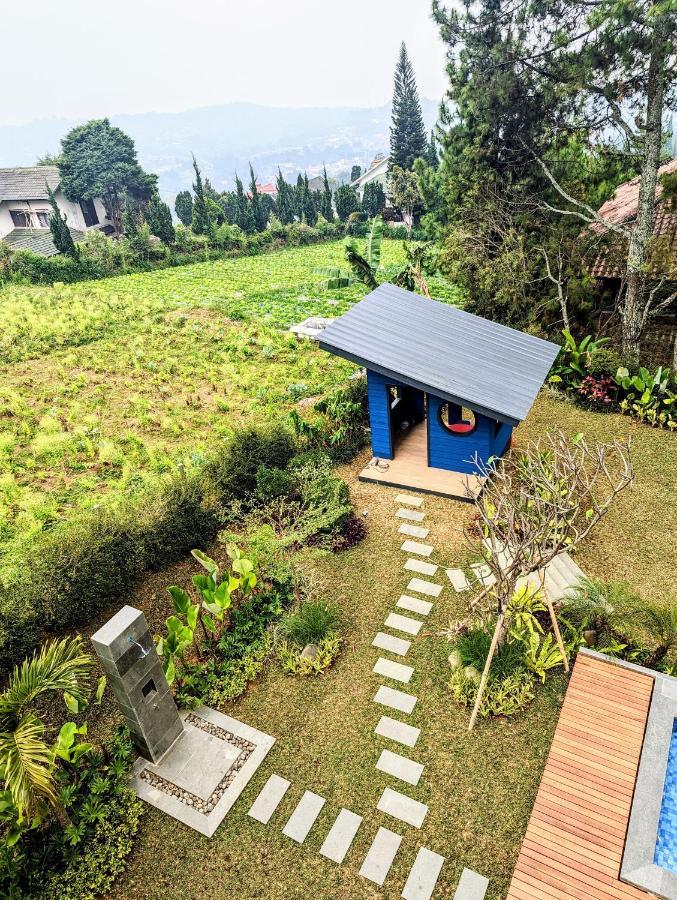 Cottonwood Exclusive Villa @Lembang Asri - Jacuzzi Playground Netflix Billyard Exteriör bild